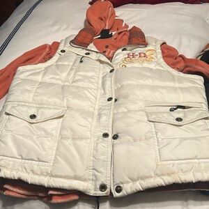 Harley Davidson’s ladies vest and shirt set